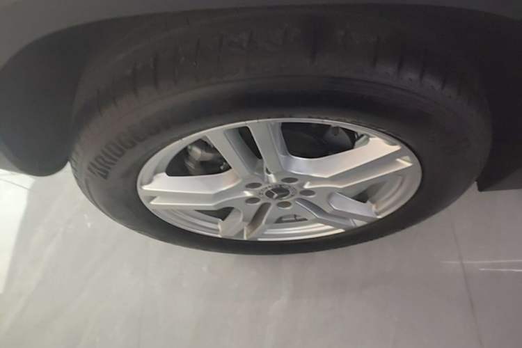 Used Mercedes-Benz GLA 2022 Second Facelift GLA 200 Right Rear Wheel Hub