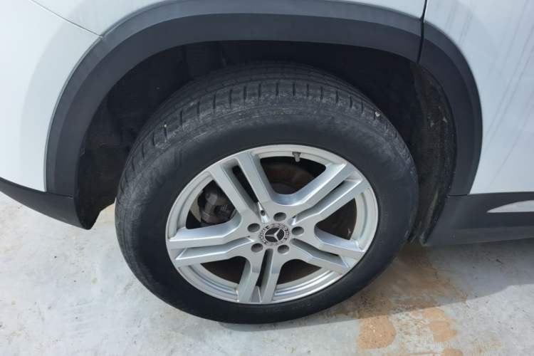 Used Mercedes-Benz GLA 2022 Second Facelift GLA 200 Right Rear Wheel Hub