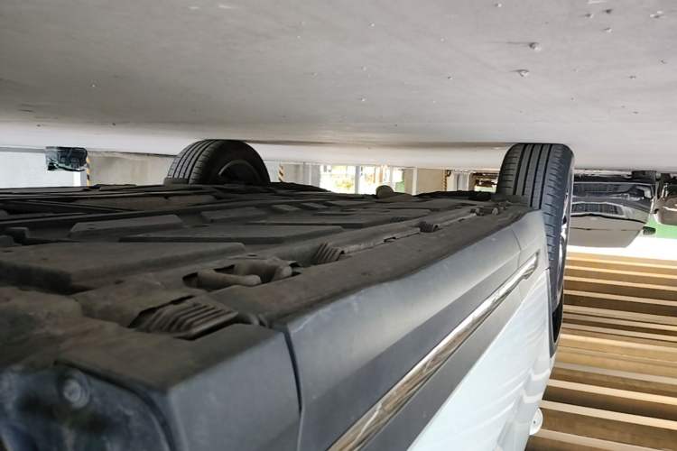 Used Mercedes-Benz GLA 2022 Facelifted GLA 200 Right Side Sill