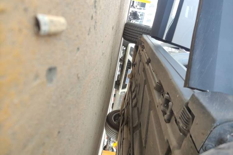 Used Mercedes-Benz GLA 2022 GLA 200 Right Side Sill