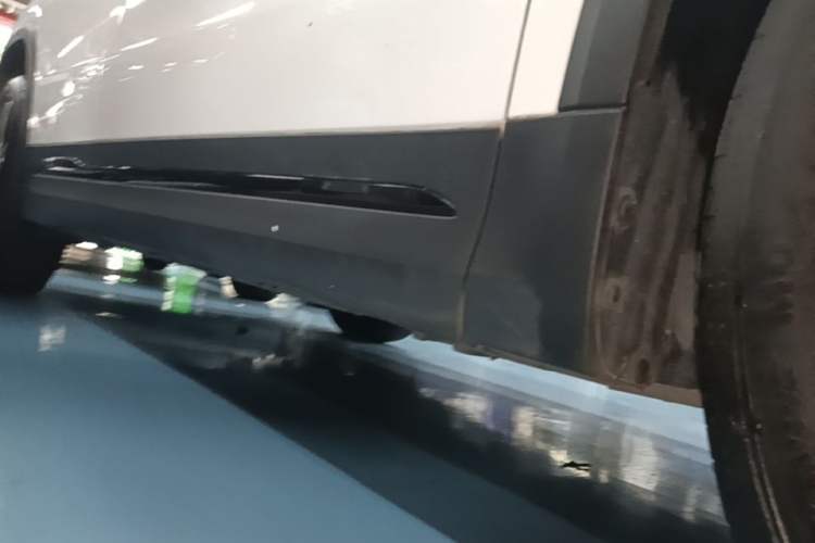 Used Mercedes-Benz GLA 2022 GLA 220 4MATIC Right Side Sill