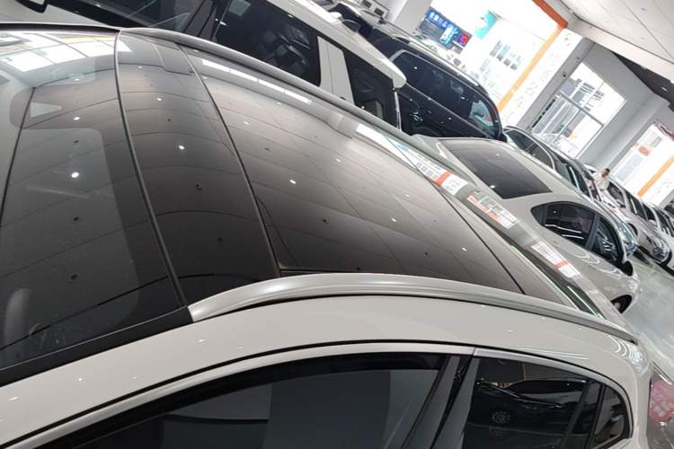Used Mercedes-Benz GLA 2022 Second Facelift GLA 200 Roof