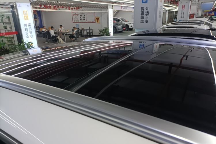 Used Mercedes-Benz GLA 2022 Facelifted GLA 200 Roof