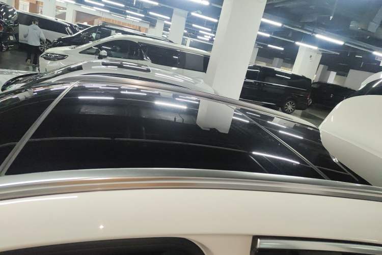 Used Mercedes-Benz GLA 2022 Second Facelift GLA 200 Roof