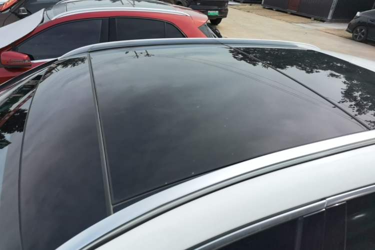 Used Mercedes-Benz GLA 2022 Second Facelift GLA 200 Roof