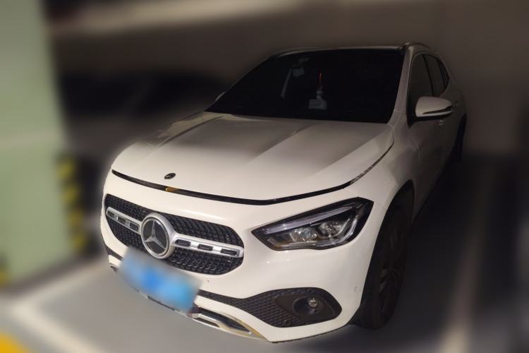 Used Mercedes-Benz GLA 2022 Facelifted GLA 200 Guazi used car, China used car export, Used car for sale, Used cars, Cheapest cars for sale