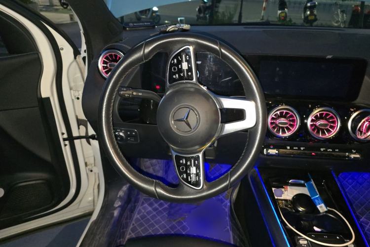 Used Mercedes-Benz GLA 2022 Second Facelift GLA 200 Steering Wheel