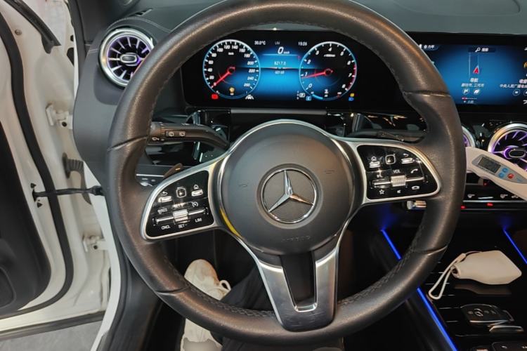 Used Mercedes-Benz GLA 2022 Facelifted GLA 200 Steering Wheel