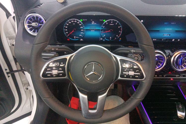 Used Mercedes-Benz GLA 2022 Facelifted GLA 200 Steering Wheel