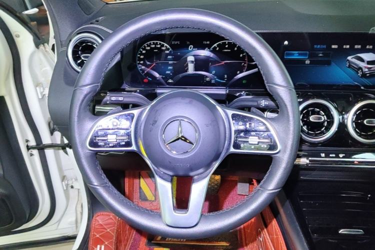 Used Mercedes-Benz GLA 2022 Second Facelift GLA 200 Steering Wheel