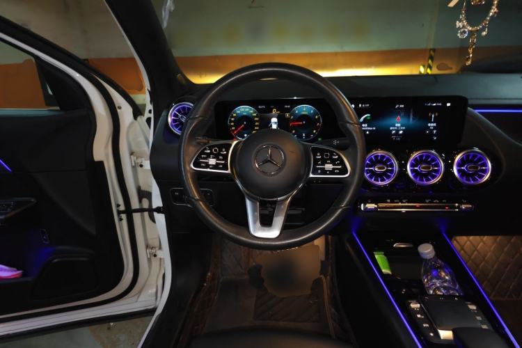 Used Mercedes-Benz GLA 2022 Facelifted GLA 200 Steering Wheel