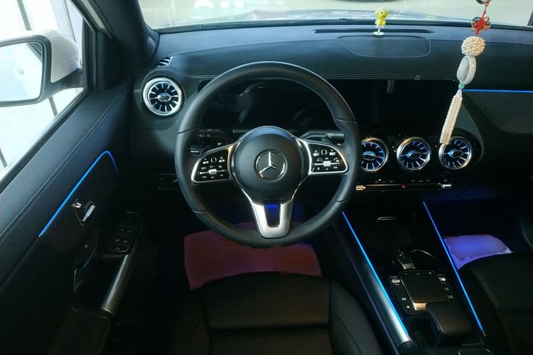 Used Mercedes-Benz GLA 2022 Second Facelift GLA 200 Steering Wheel