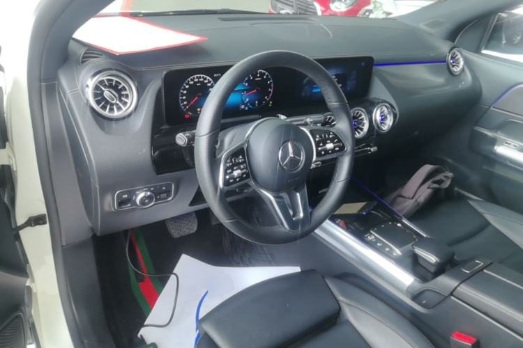 Used Mercedes-Benz GLA 2022 GLA 220 4MATIC Steering Wheel