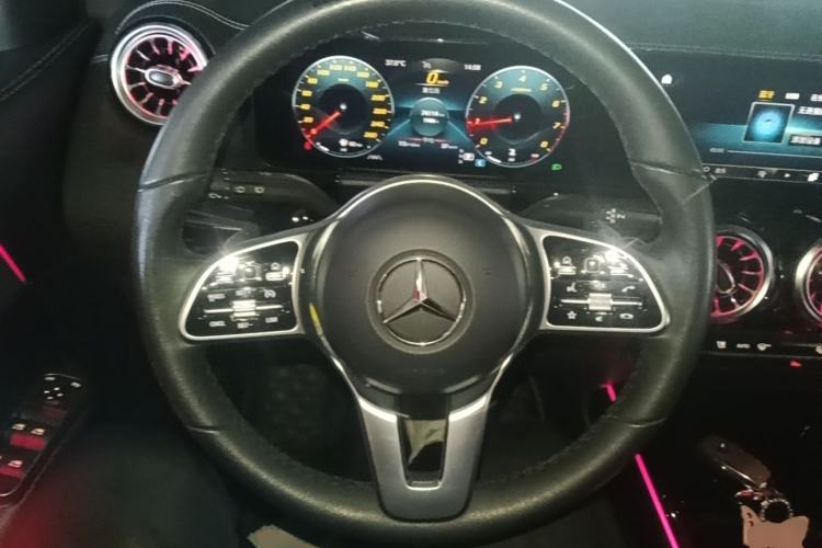 Used Mercedes-Benz GLA 2022 Second Facelift GLA 200 Steering Wheel