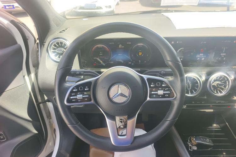 Used Mercedes-Benz GLA 2022 GLA 200 Steering Wheel