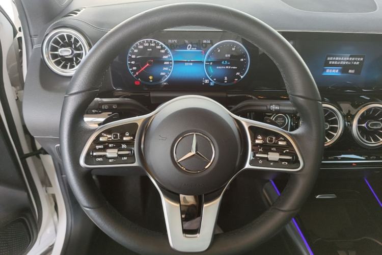 Used Mercedes-Benz GLA 2022 Facelifted GLA 200 Steering Wheel