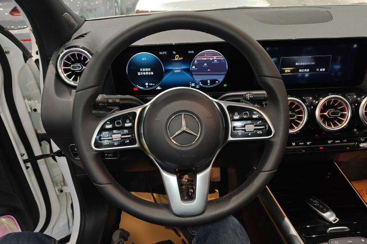 Used Mercedes-Benz GLA 2022 GLA 220 4MATIC Steering Wheel