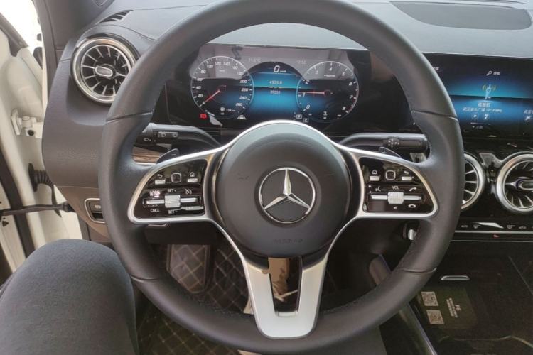 Used Mercedes-Benz GLA 2022 GLA 200 Steering Wheel