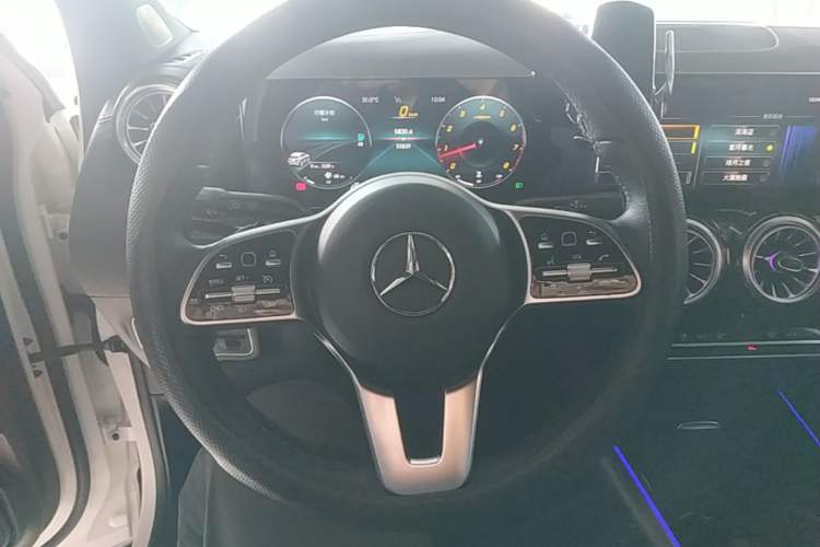 Used Mercedes-Benz GLA 2022 GLA 220 Steering Wheel