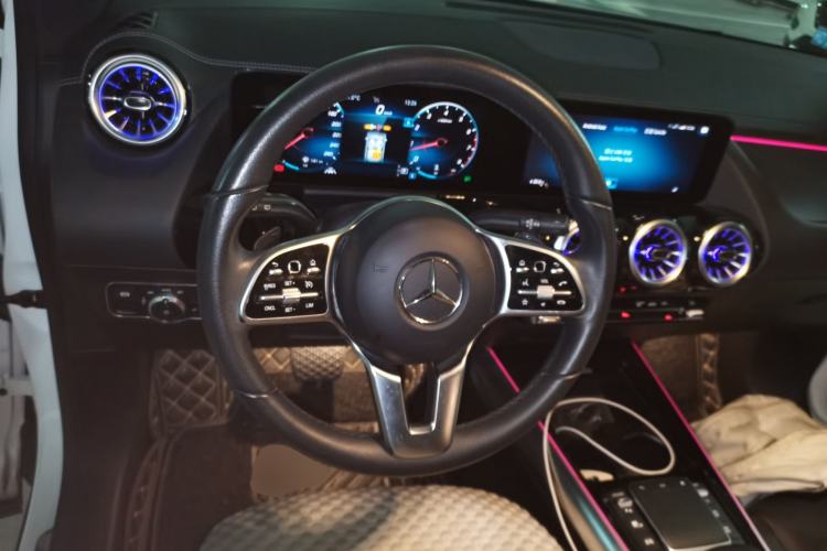 Used Mercedes-Benz GLA 2022 GLA 220 4MATIC Steering Wheel