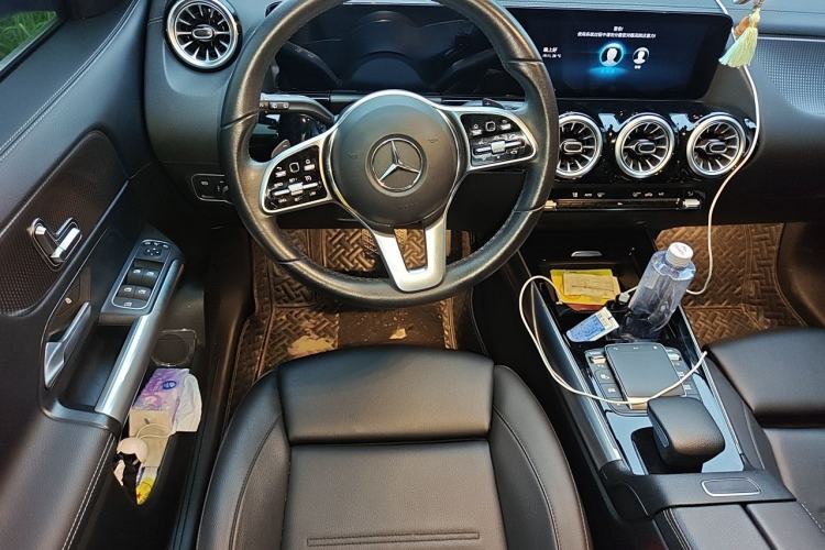 Used Mercedes-Benz GLA 2022 Facelifted GLA 200 Steering Wheel