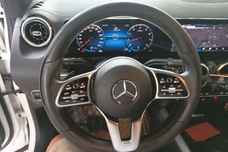 Used Mercedes-Benz GLA 2022 Second Facelift GLA 200 Steering Wheel