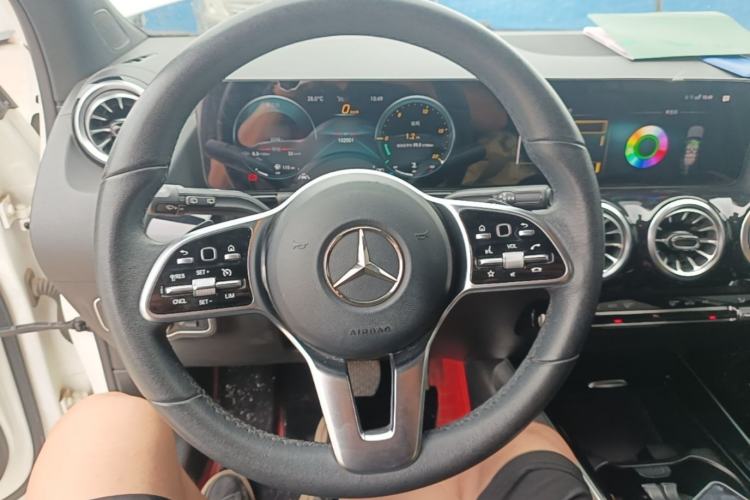 Used Mercedes-Benz GLA 2022 Facelifted GLA 200 Steering Wheel