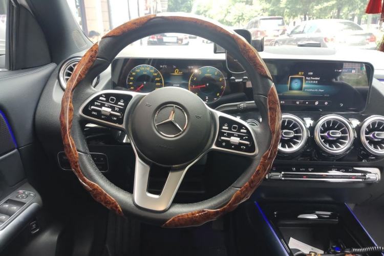 Used Mercedes-Benz GLA 2022 GLA 200 Steering Wheel