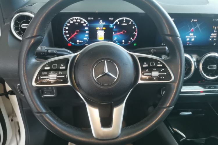 Used Mercedes-Benz GLA 2022 Second Facelift GLA 200 Steering Wheel