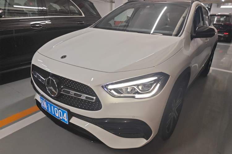 Used Mercedes-Benz GLA 2022 GLA 220 4MATIC Guazi used car, China used car export, Used car for sale, Used  cars, Cheapest cars for sale