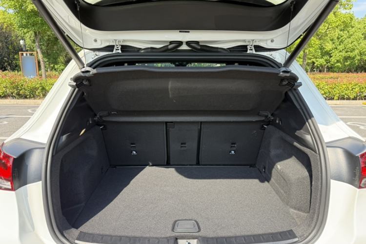 Used Mercedes-Benz GLA 2022 Facelifted GLA 200 Trunk