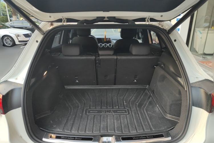 Used Mercedes-Benz GLA 2022 GLA 220 Trunk