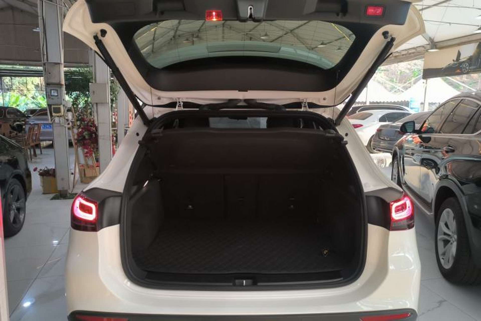 Used Mercedes-Benz GLA 2022 GLA 220 Trunk