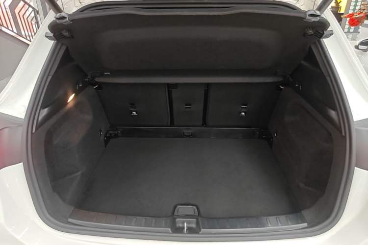 Used Mercedes-Benz GLA 2022 Facelifted GLA 200 Trunk
