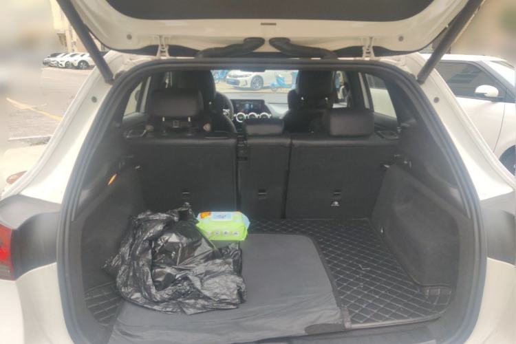 Used Mercedes-Benz GLA 2022 Second Facelift GLA 200 Trunk