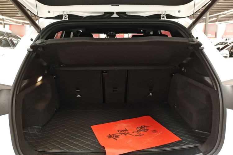 Used Mercedes-Benz GLA 2022 Facelifted GLA 200 Trunk