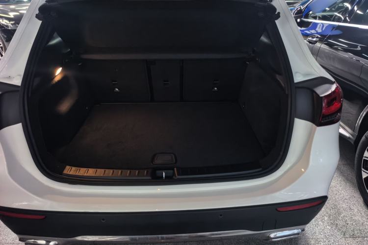 Used Mercedes-Benz GLA 2022 Facelifted GLA 200 Trunk