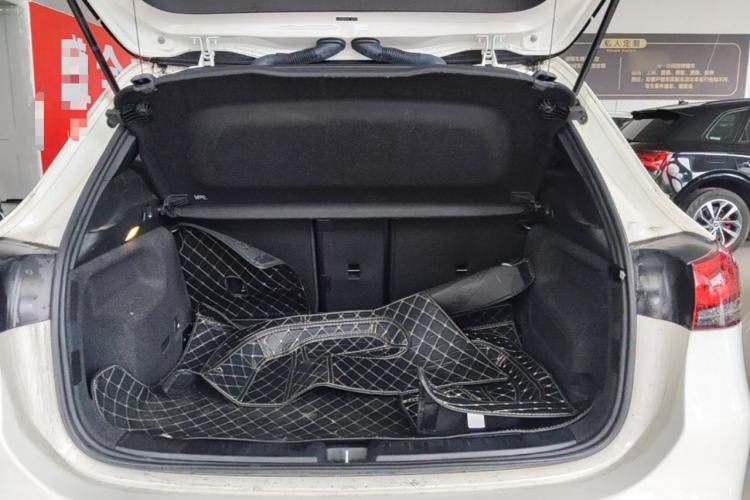 Used Mercedes-Benz GLA 2022 Second Facelift GLA 200 Trunk