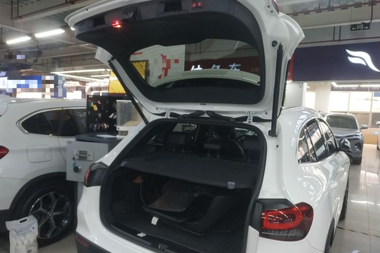 Used Mercedes-Benz GLA 2022 Second Facelift GLA 200 Trunk