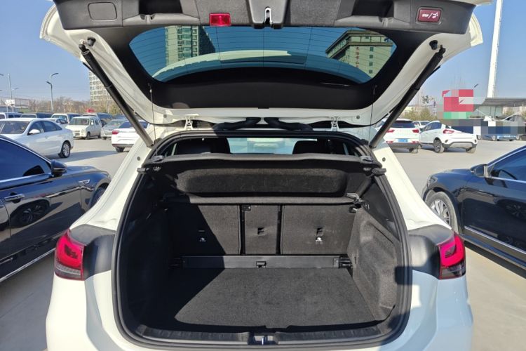 Used Mercedes-Benz GLA 2022 Facelifted GLA 200 Trunk