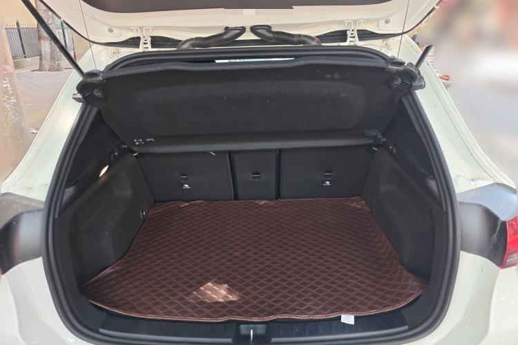 Used Mercedes-Benz GLA 2022 Second Facelift GLA 200 Trunk