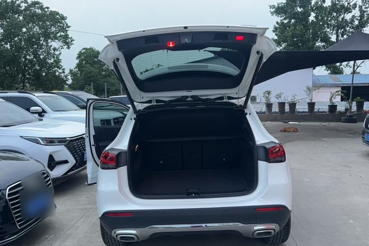 Used Mercedes-Benz GLA 2022 GLA 200 Trunk