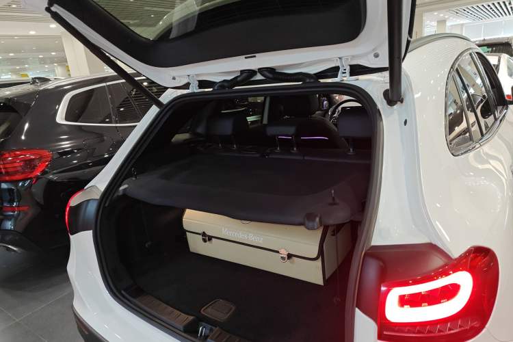 Used Mercedes-Benz GLA 2022 GLA 220 4MATIC Trunk