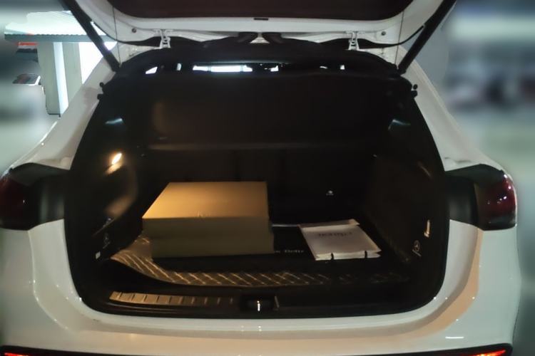 Used Mercedes-Benz GLA 2022 GLA 220 Trunk