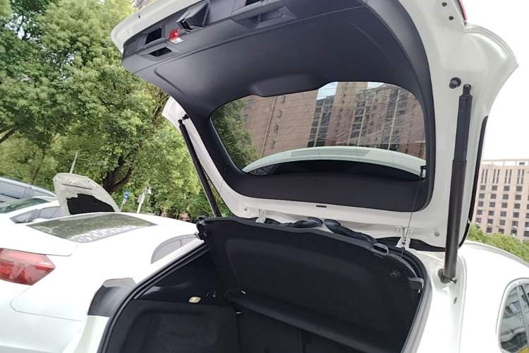 Used Mercedes-Benz GLA 2022 GLA 220 Trunk