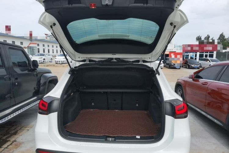 Used Mercedes-Benz GLA 2022 Second Facelift GLA 200 Trunk