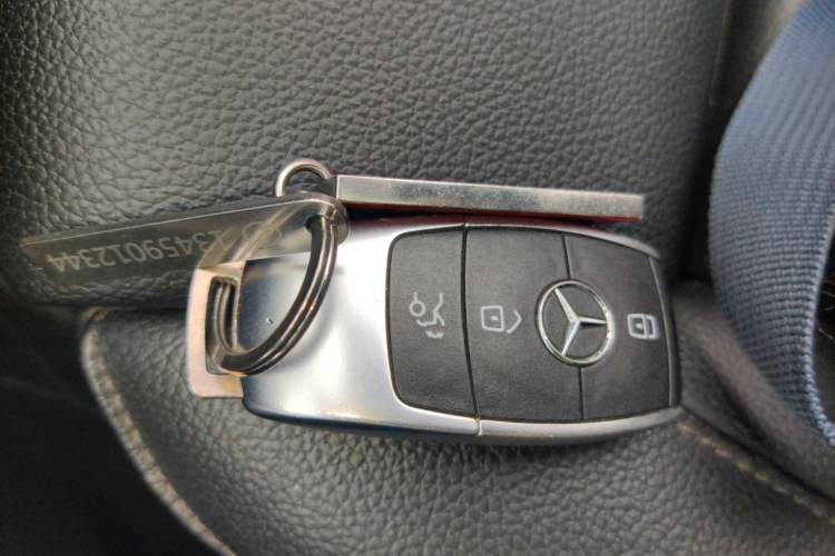 Used Mercedes-Benz GLA 2022 Second Facelift GLA 200 Vehicle Key