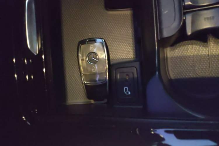 Used Mercedes-Benz GLA 2022 Second Facelift GLA 200 Vehicle Key
