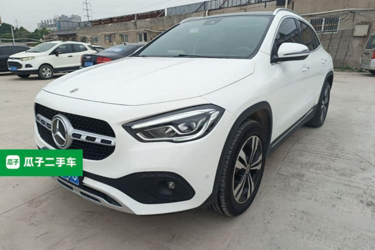 Used Mercedes-Benz GLA 2022 Facelifted GLA 200 Guazi used car, China used car export, Used car for sale, Used cars, Cheapest cars for sale