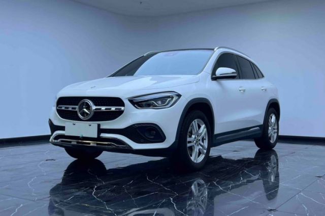Ojetý Mercedes-Benz GLA 2022 Second Facelift GLA 200